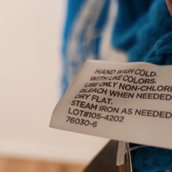 Blue Knit Scarf with Fringe - Picture 3 of 4